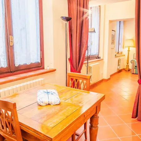 Lägenhet Piazza Grande - Italian Homing *
