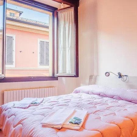 Piazza Grande - Italian Homing شقة *