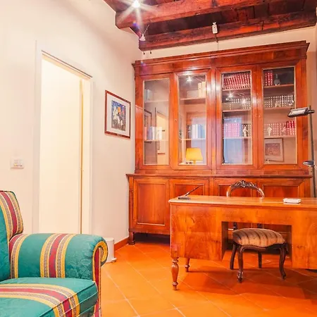 Apartment Piazza Grande - Italian Homing