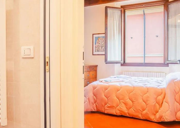 Apartament Piazza Grande - Italian Homing Bolonia