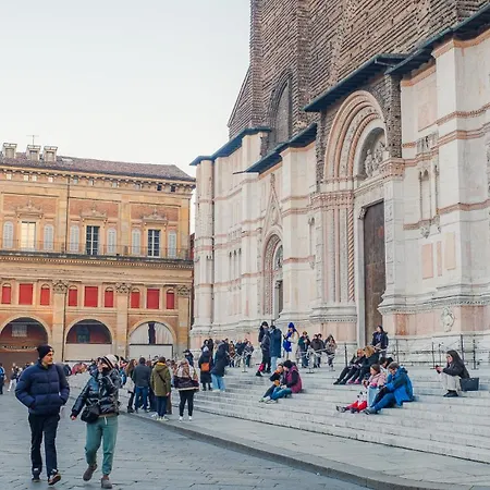 Piazza Grande - Italian Homing * Bolonha