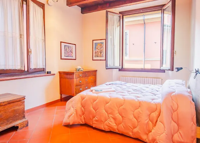 Piazza Grande - Italian Homing Apartamento *